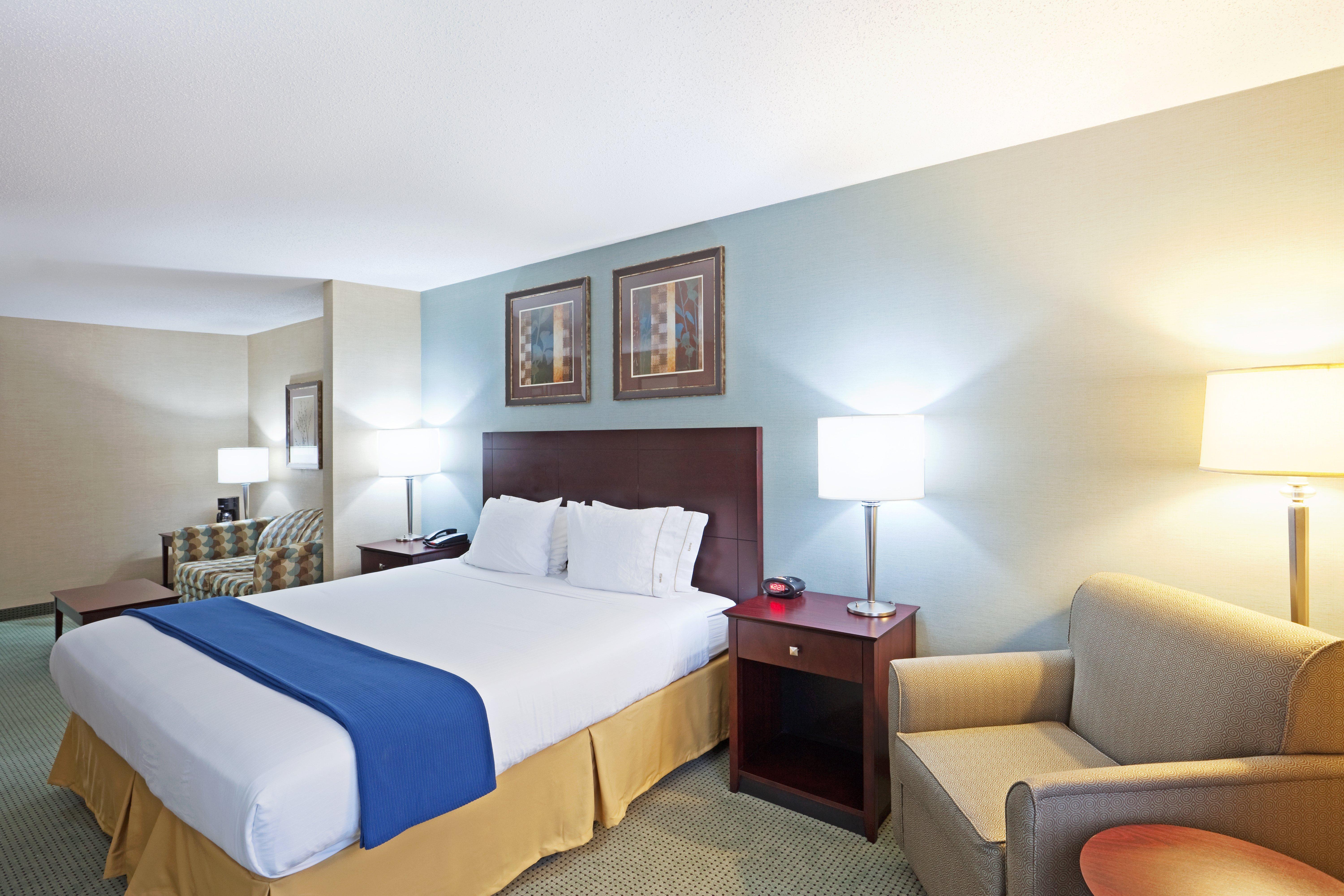 Holiday Inn Express And Suites Meriden By Ihg Exterior foto