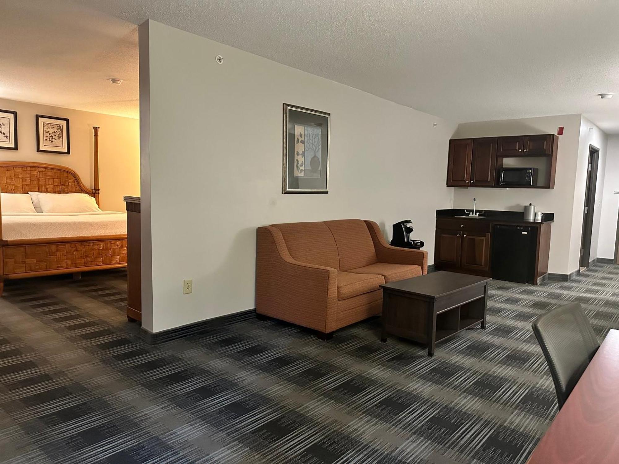 Holiday Inn Express And Suites Meriden By Ihg Exterior foto