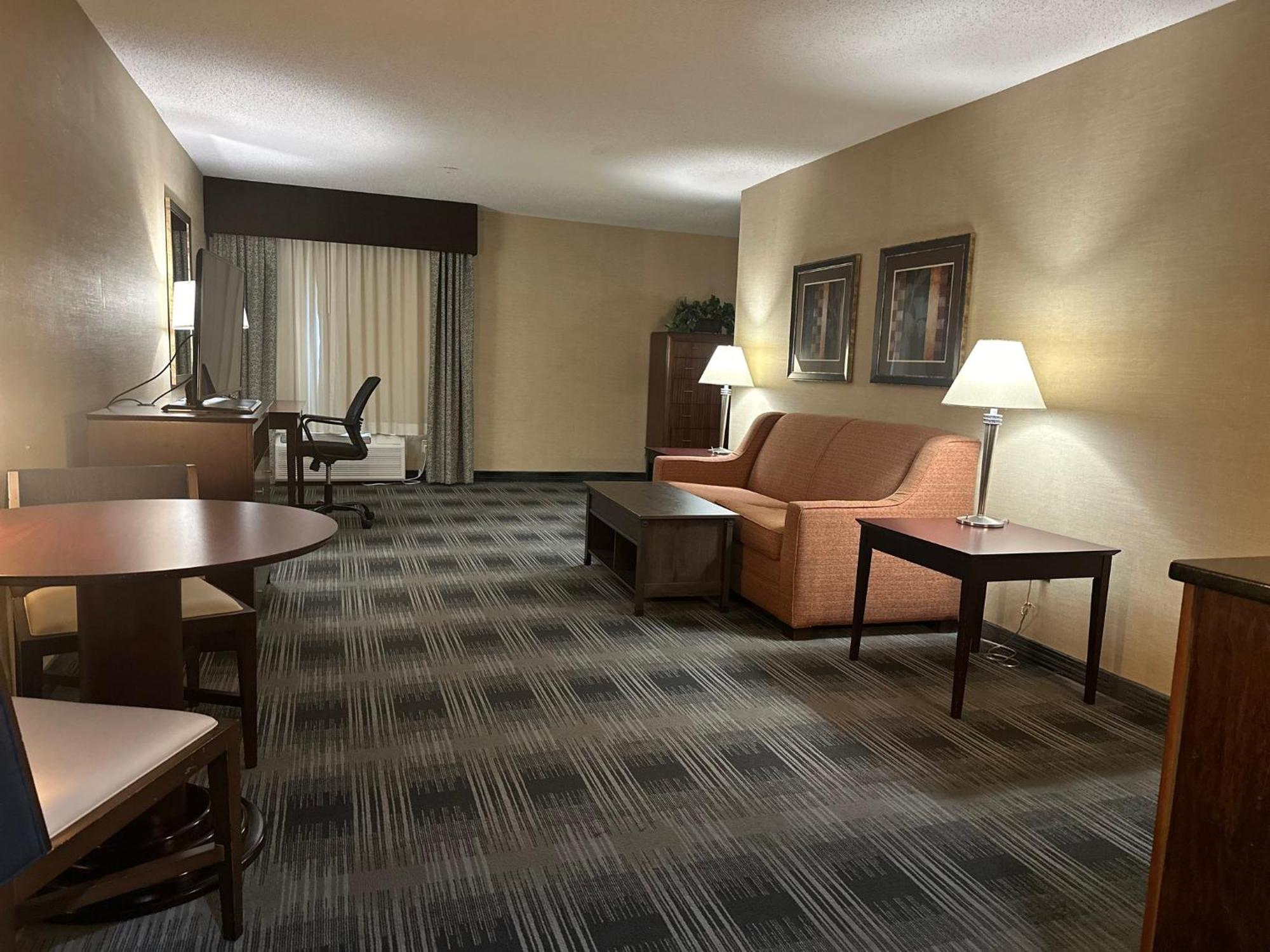 Holiday Inn Express And Suites Meriden By Ihg Exterior foto